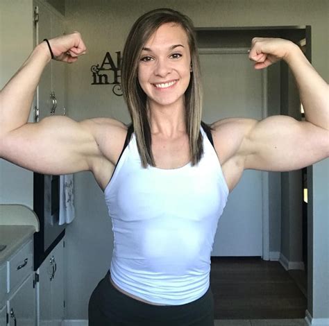 girlwithmuscles|SHE BICEPS .